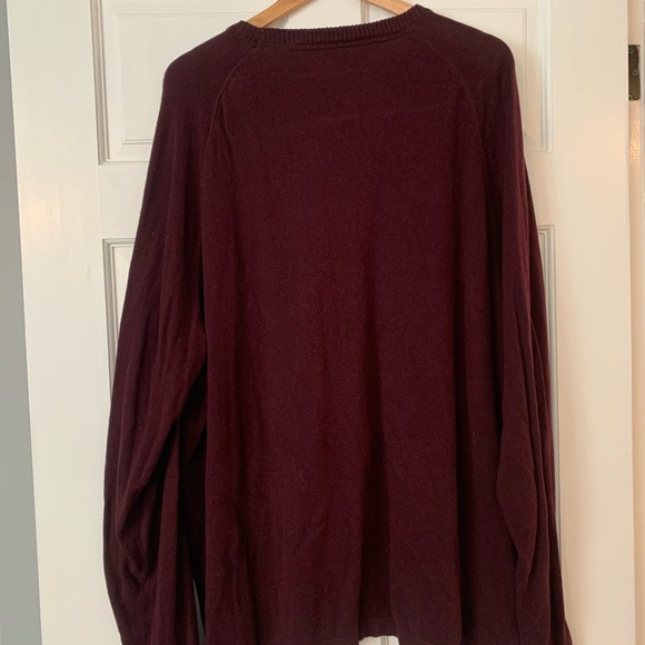 Eddie Bauer Two Tone Sweater - Picture 2 of 3